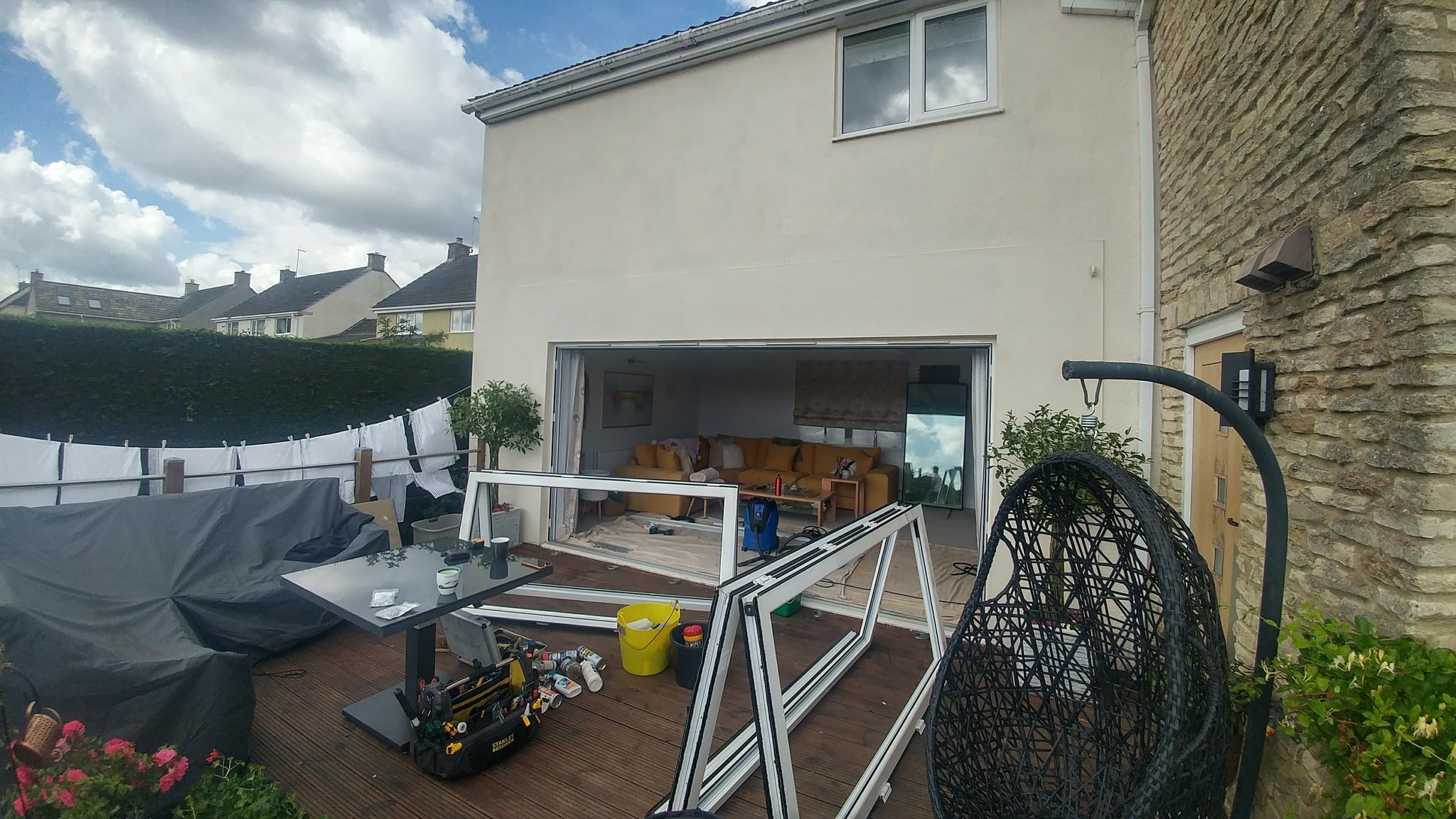 Recently, we helped a customer in Wiltshire whose 4-panel bi-fold door had dropped over time, causing it to become difficult to open and close.