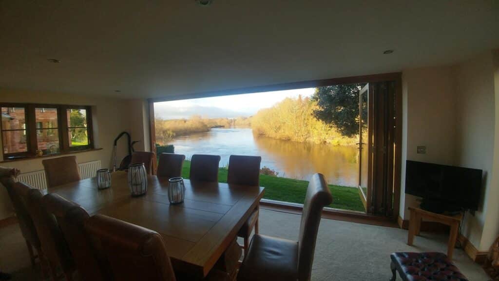 Recently, we had the pleasure of completing a full overhaul and service on a stunning set of oak doors in Hereford, leaving another delighted customer.