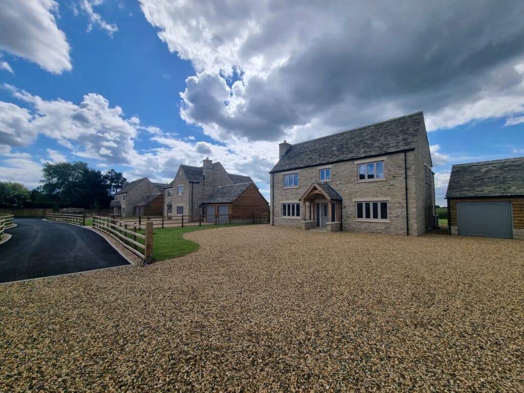 Installing 13 Residence 9, timber welded windows, 2 sleek Cortizo Bi-folding doors, 1 Liniar French Door with a glass balustrade, and 2 luxurious Endurance Composite front doors in each of these 4 properties in a secluded, high-end private estate in beautiful Oxfordshire.