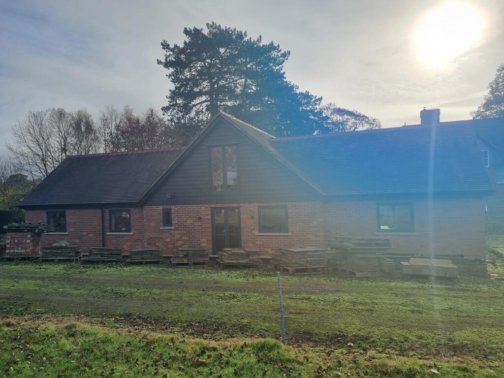 Our recent project in a breathtaking barn conversion in Herefordshire is a perfect example. This standout installation highlights the beauty and performance of Schüco aluminium systems, transforming the space into a masterpiece of style and functionality.