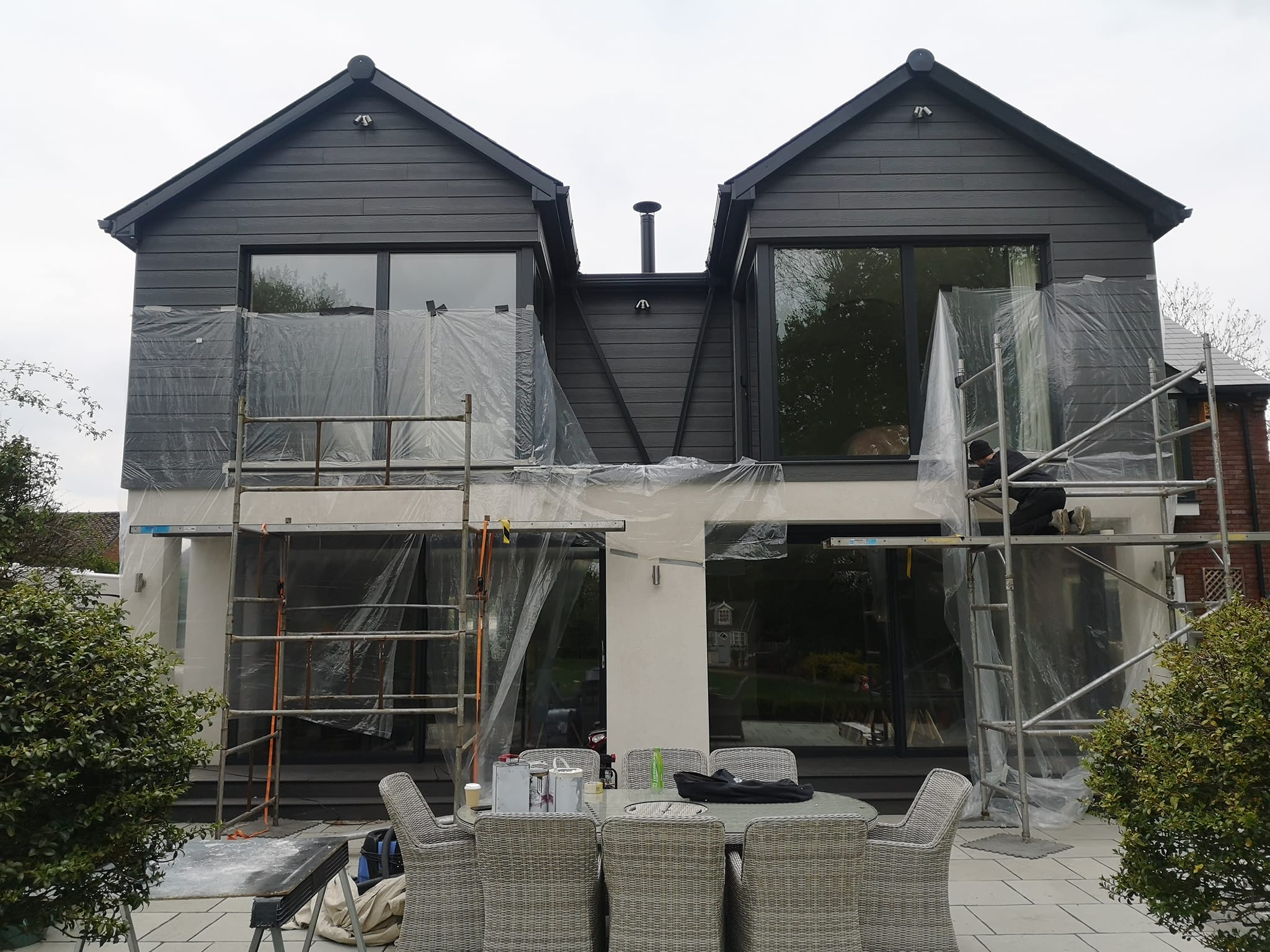 In our latest project, we carried out a repair and complete respray of window cills at a beautifully designed property in Malvern.