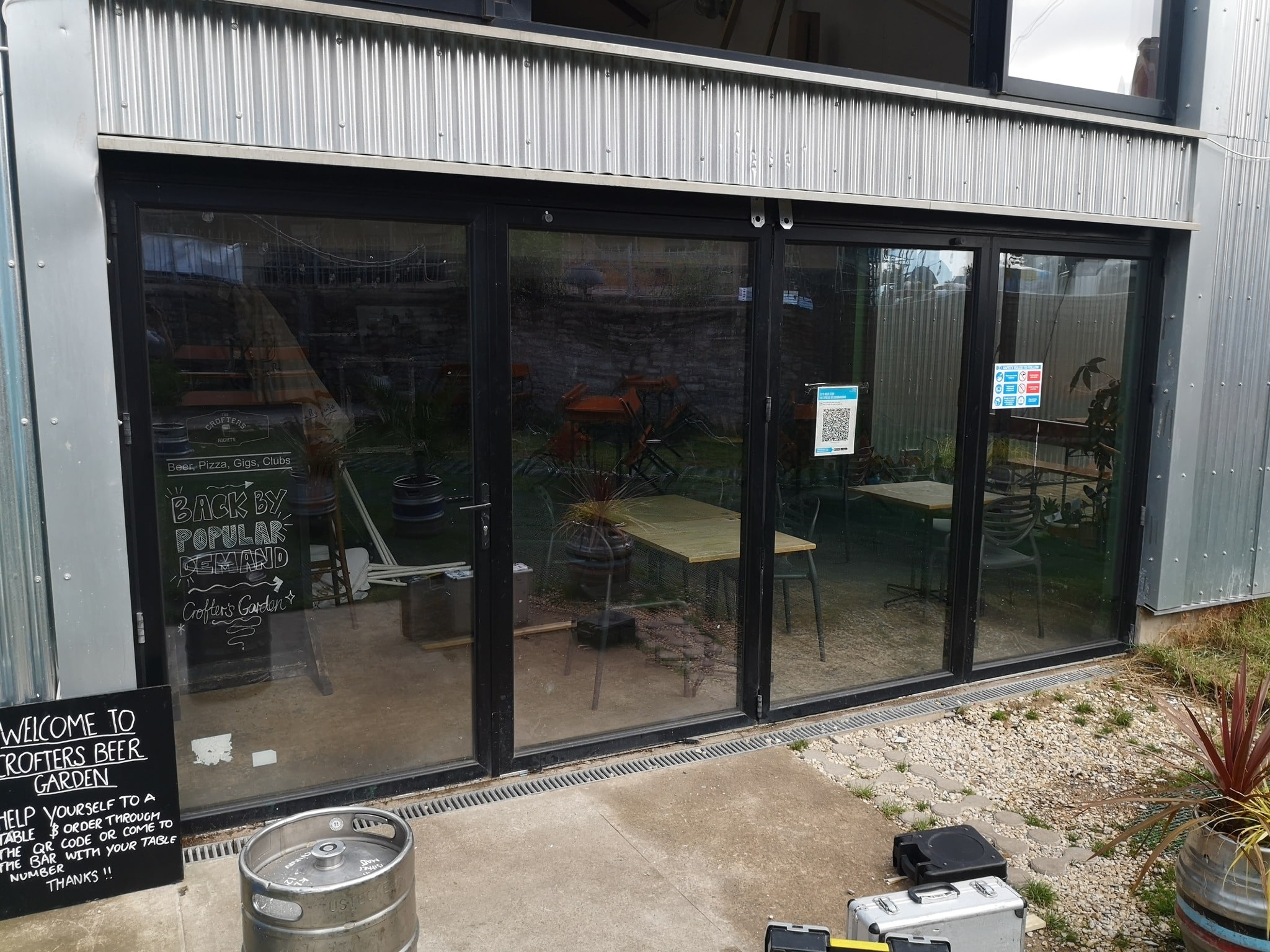 Recently, we took on a challenging project at the popular Crofters Beer Garden in Bristol, where a damaged bi-fold door was in urgent need of attention following an attempted break-in.