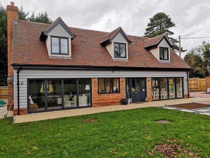 Our latest project showcased our skill and attention to detail, as we installed glazing throughout a stunning property, including two bi-folding doors, nine windows, and custom aluminium cladding.