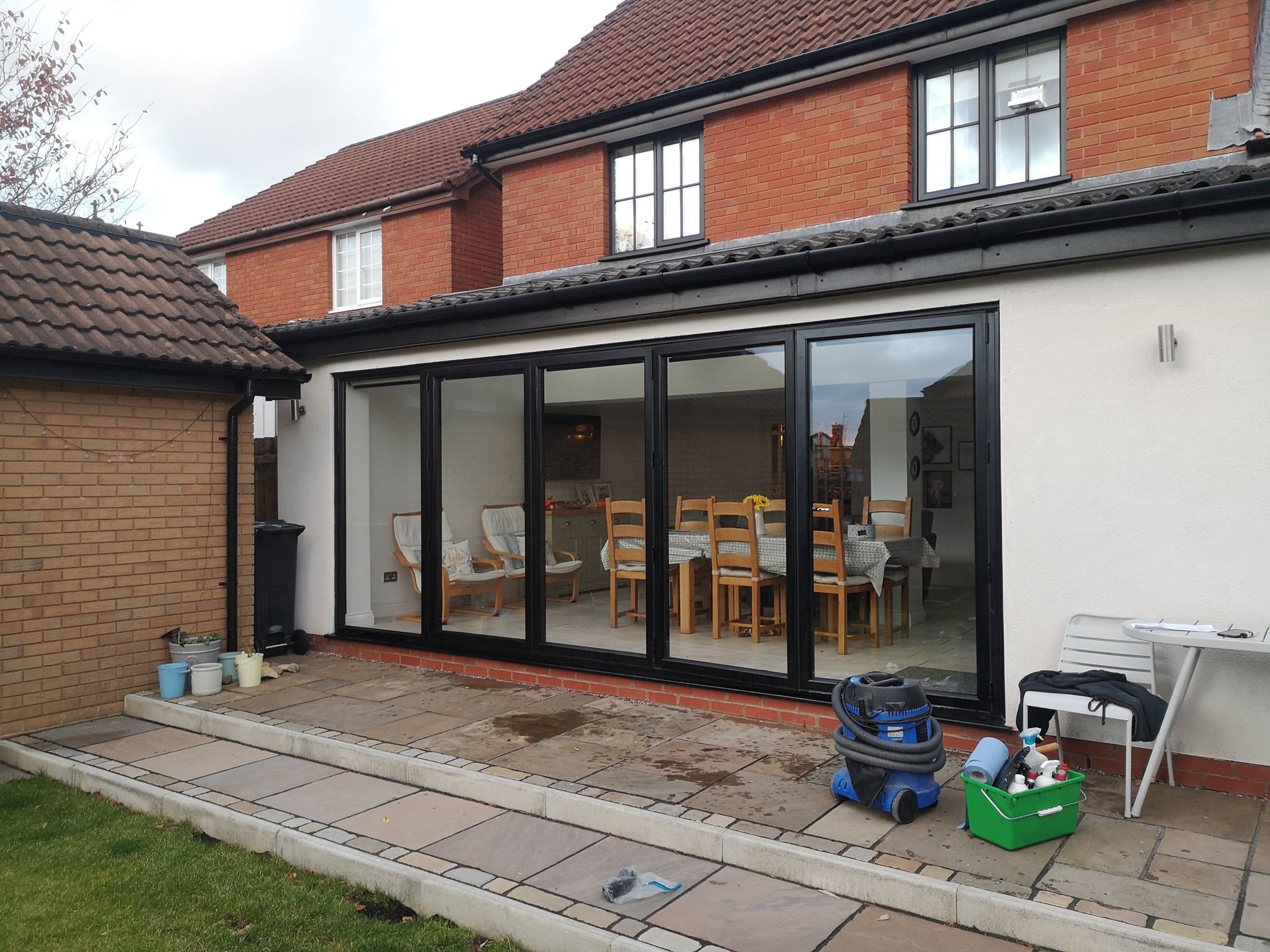 In a recent project, we took on a bi-fold door and fixed frame that needed a combination of expert adjustments, repainting, and structural improvements.