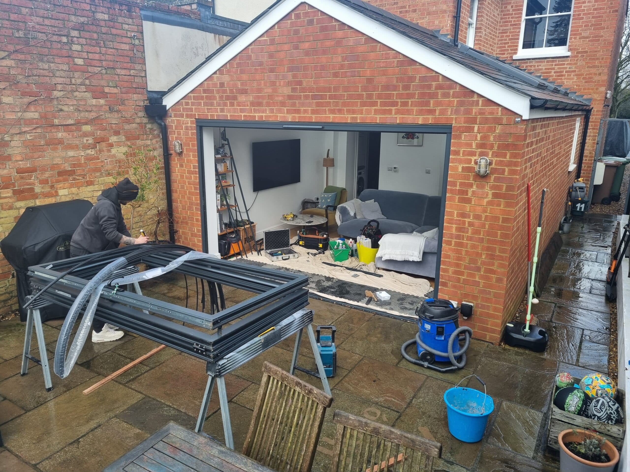 A homeowner in Thame, Oxfordshire, reached out to Doorveloper after noticing their Origin three-panel bifold doors had dropped, making them difficult to operate and reducing their weatherproofing. Our team attended to carry out a full overhaul and service, ensuring the doors were restored to smooth and reliable operation.